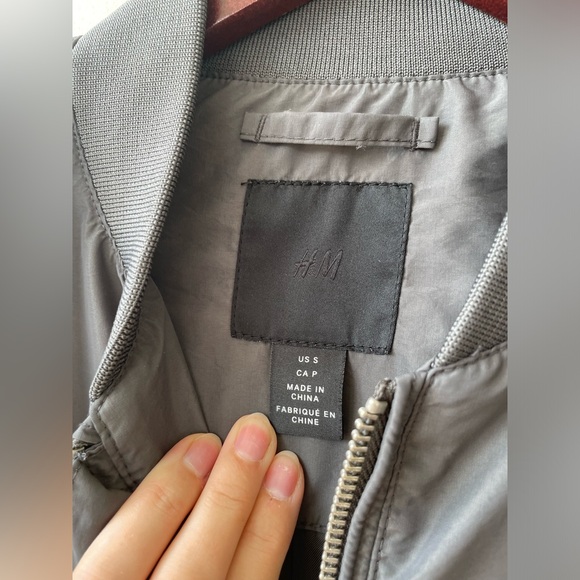 H&M Women’s Gray Bomber Jacket - Size Small - Picture 2 of 5